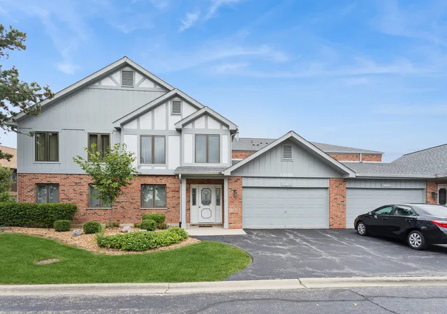 Photo 1 of Condo for sale at 13050 Terrace Dr, Palos Park, IL 60464 | MLS# 12765017 | Listing updated on 2026-09-30