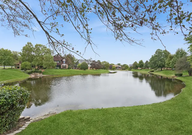 Photo 3 of Condo for sale at 13050 Terrace Dr, Palos Park, IL 60464 | MLS# 12765017 | Listing updated on 2026-09-30