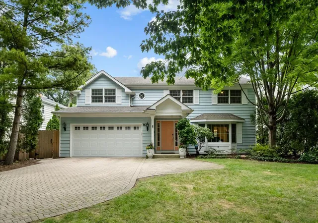 Photo 1 of Single family home for sale at 363 Newman Ct, Lake Bluff, IL 60044 | MLS# 12765018 | Listing updated on 2026-09-28