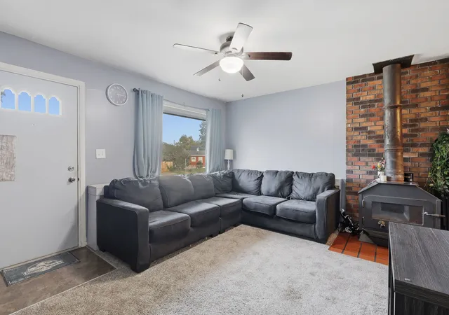 Photo 4 of Single family home for sale at 3819 Sunnyside Ave, Davenport, IA 52802 | MLS# 12765023 | Listing updated on 2026-10-20
