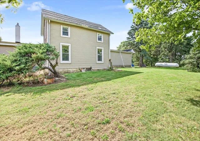 Photo 4 of Single family home for sale at 27256 N 2850 East Rd, Chenoa, IL 61726 | MLS# 12765024 | Listing updated on 2026-10-05