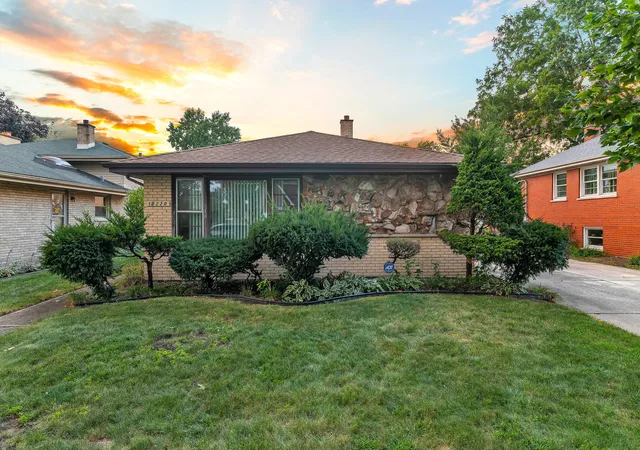Photo 2 of Sale Pending at 10220 S Kostner Ave, Oak Lawn, IL 60453 | MLS# 12765028 | Listing updated on 2026-09-24