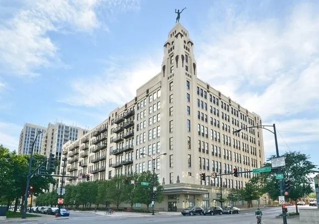 Photo 1 of Condo for sale at 758 N Larrabee St #319, Chicago, IL 60654 | MLS# 12765033 | Listing updated on 2026-09-22