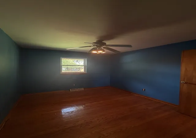 Photo 4 of Single family home for sale at 1400 Eunice Ave, Joliet, IL 60433 | MLS# 12765038 | Listing updated on 2026-09-21