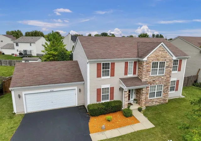 Photo 2 of Single family home for sale at 354 Settler Rd, De Kalb, IL 60115 | MLS# 12765044 | Listing updated on 2026-10-06