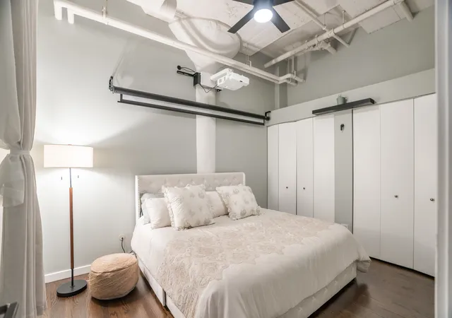 Photo 3 of Condo for sale at 333 W Hubbard St #605, Chicago, IL 60654 | MLS# 12765048 | Listing updated on 2026-09-25