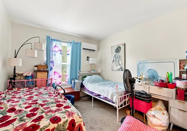 Photo 4 of Single family home for sale at 1672 Evergreen Ave, Hanover Park, IL 60133 | MLS# 12765056 | Listing updated on 2026-09-23