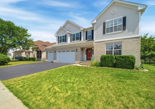 Photo 2 of Single family home for sale at 37061 N Bonnie Brae Rd, Lake Villa, IL 60046 | MLS# 12765075 | Listing updated on 2026-09-27