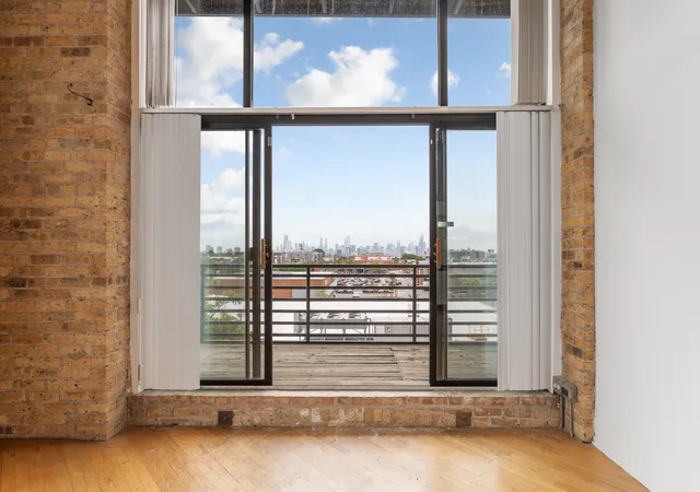 Photo 2 of Condo for sale at 2614 N Clybourn Ave #306, Chicago, IL 60614 | MLS# 12765081 | Listing updated on 2026-09-24