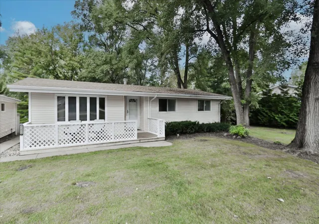 Photo 2 of Single family home for sale at 23874 N Echo Lake Rd, Lake Zurich, IL 60047 | MLS# 12765104 | Listing updated on 2026-09-23