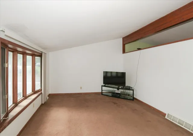 Photo 3 of Single family home for sale at 23874 N Echo Lake Rd, Lake Zurich, IL 60047 | MLS# 12765104 | Listing updated on 2026-09-23
