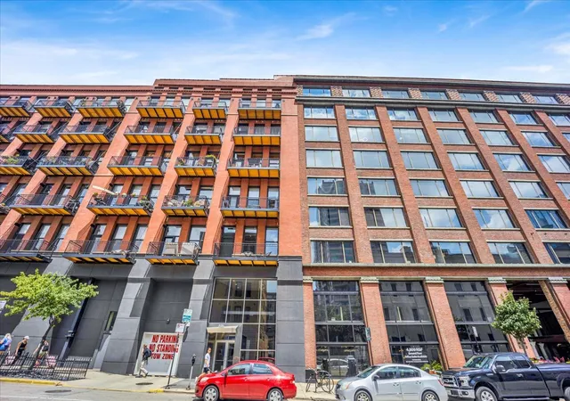 Photo 2 of Condo for sale at 616 W Fulton St #212, Chicago, IL 60661 | MLS# 12765125 | Listing updated on 2026-09-22