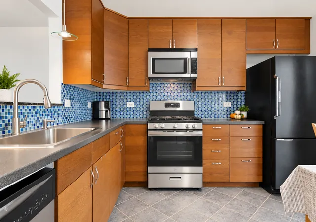 Photo 2 of Townhouse for sale at 2905 Shelly Ln, Aurora, IL 60504 | MLS# 12765127 | Listing updated on 2026-09-27