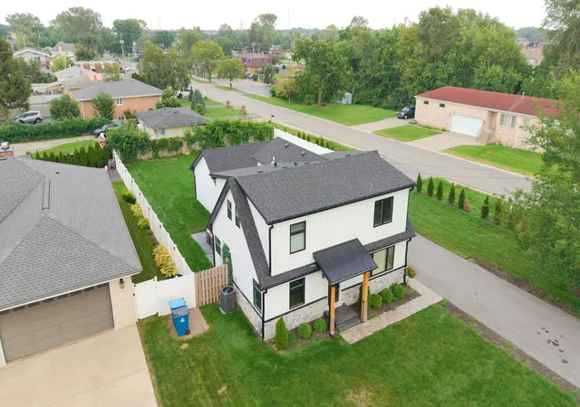 Photo 2 of Single family home for sale at 9859 S 81st Avenue, Palos Hills, IL 60465 | MLS# 12765129 | Listing updated on 2026-09-27