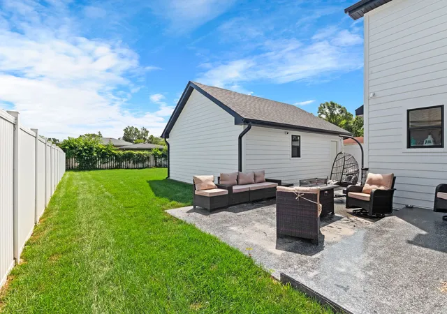 Photo 3 of Single family home for sale at 9859 S 81st Avenue, Palos Hills, IL 60465 | MLS# 12765129 | Listing updated on 2026-09-27