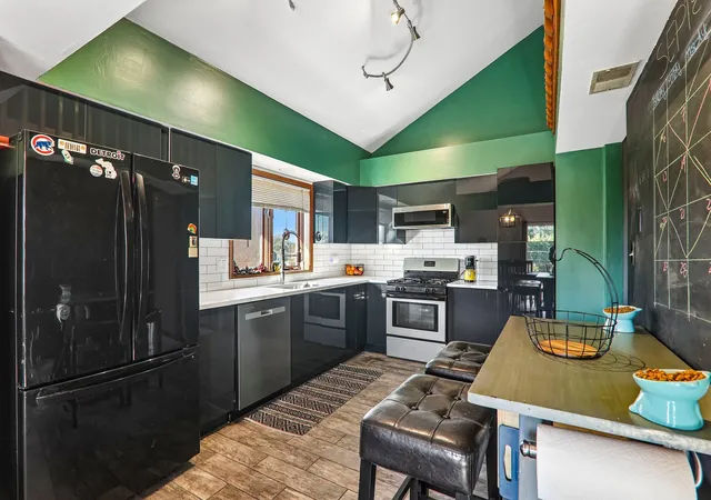 Listing Photo 1 - Condo for sale in building located at 15850 Laramie Ave, Oak Forest, IL 60452 - Unit #302
