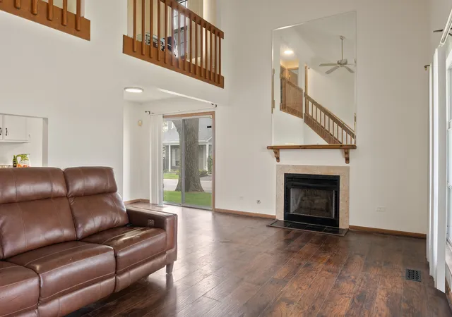 Photo 2 of Townhouse for sale at 19401 Hickory Pl, Country Club Hills, IL 60478 | MLS# 12765175 | Listing updated on 2026-09-27