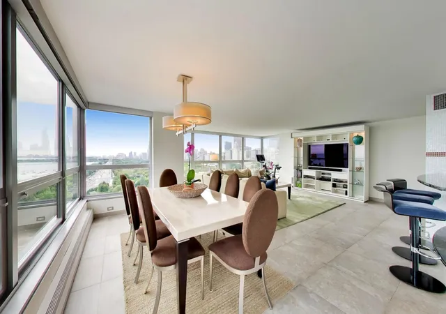 Photo 2 of Condo for sale at 360 E Randolph St #1401, Chicago, IL 60601 | MLS# 12765182 | Listing updated on 2026-10-07