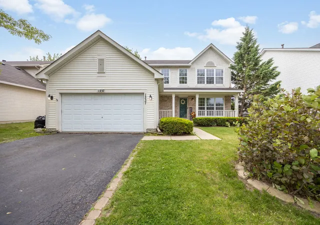 Photo 1 of Single family home for sale at 1237 E Greystone Dr, Round Lake Beach, IL 60073 | MLS# 12765184 | Listing updated on 2026-09-28