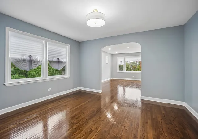 Listing Photo 4 - Condo for sale in building located at 5100 W Quincy St, Chicago, IL 60644