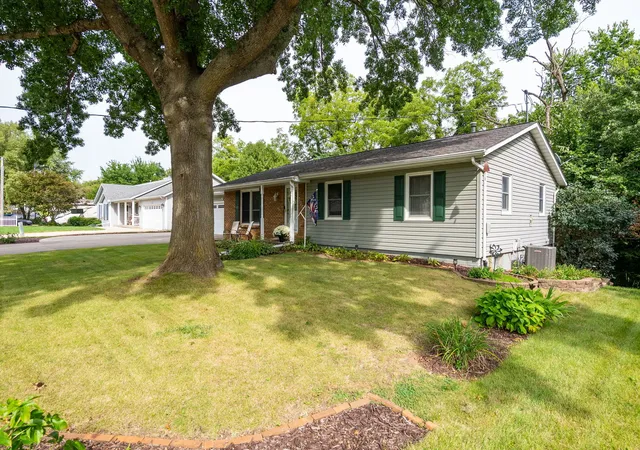 Photo 3 of Sale Pending at 705 E 5th Street, Coal Valley, IL 61240 | MLS# 12765187 | Listing updated on 2026-09-22