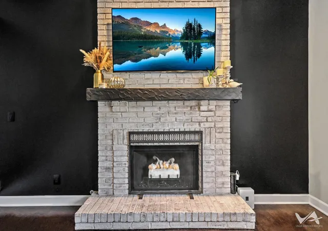 Photo 4 of Single family home for sale at 39w700 Green Pl, Geneva, IL 60134 | MLS# 12765190 | Listing updated on 2026-09-23