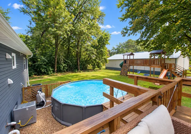 Photo 4 of Single family home for sale at 1585 Joliet Way, Dixon, IL 61021 | MLS# 12765197 | Listing updated on 2026-09-23