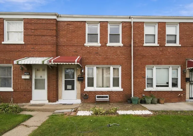 Photo 1 of Townhouse for sale at 4017 W 58th Street, Chicago, IL 60629 | MLS# 12765202 | Listing updated on 2026-10-21