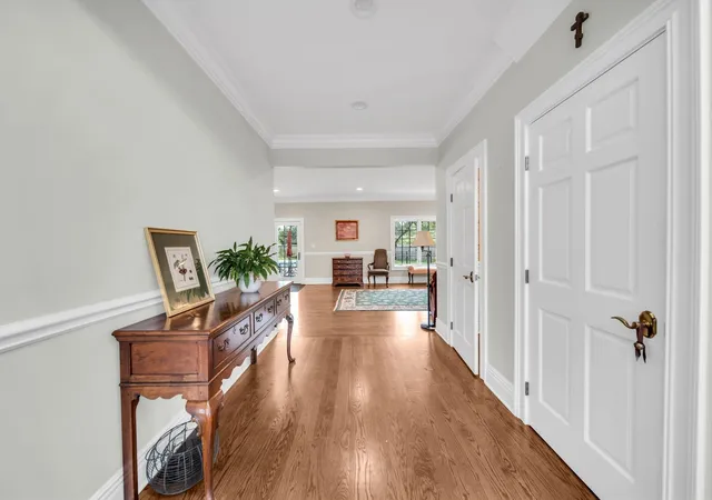 Photo 3 of Mansion for sale at 711 W Old Elm Rd, Lake Forest, IL 60045 | MLS# 12765207 | Listing updated on 2026-09-29
