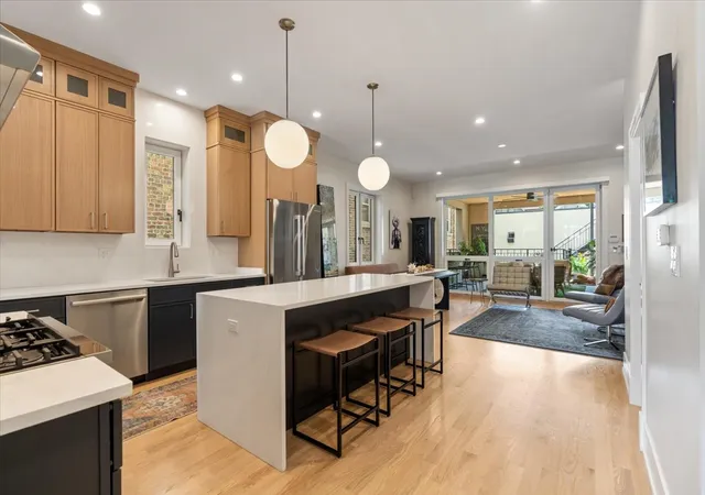 Photo 4 of Condo for sale at 2023 W Augusta Blvd #1W, Chicago, IL 60622 | MLS# 12765209 | Listing updated on 2026-09-25