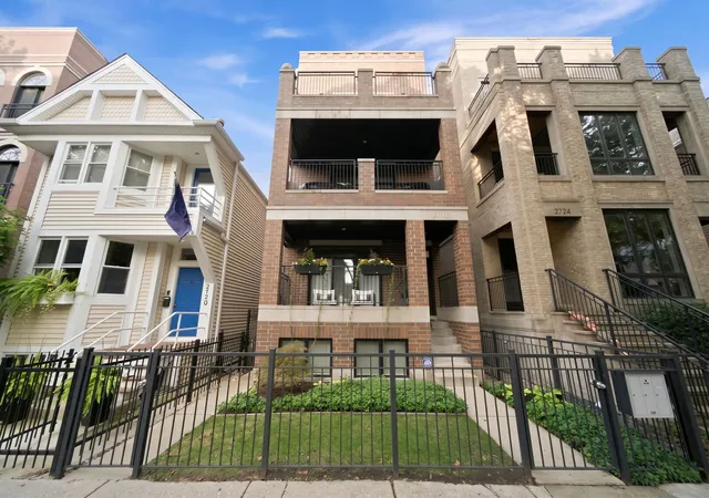 Townhouse for sale at 2722 N Wayne Ave #3, Chicago, IL 60614 | MLS# 12765212