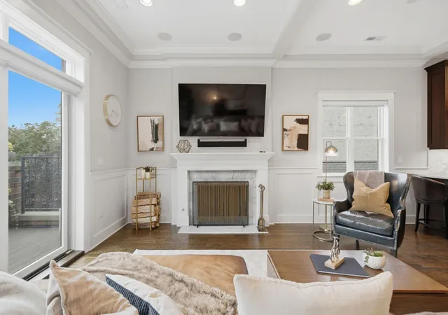 Photo 4 of Townhouse for sale at 2722 N Wayne Ave #3, Chicago, IL 60614 | MLS# 12765212 | Listing updated on 2026-09-23