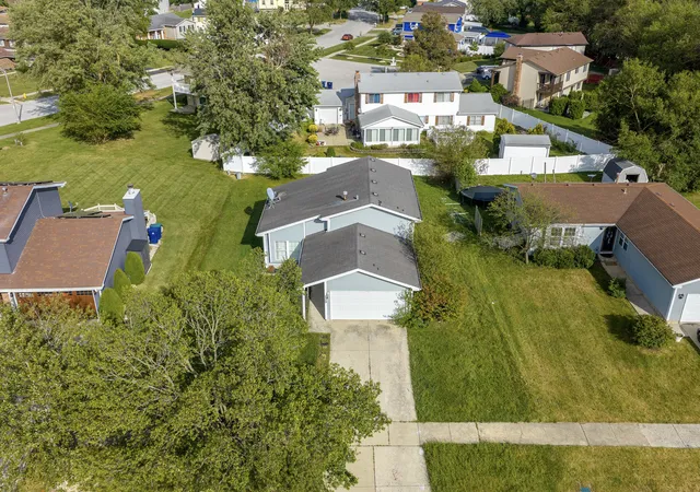 Photo 2 of Single family home for sale at 239 Willow Rd, Matteson, IL 60443 | MLS# 12765215 | Listing updated on 2026-09-27