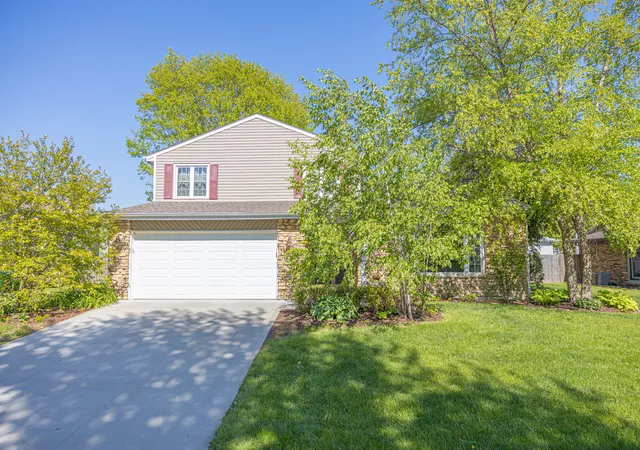 Single family home for sale at 518 David Dr, Shorewood, IL 60404 | MLS# 12765218