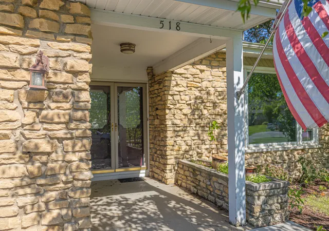Photo 1 of Single family home for sale at 518 David Dr, Shorewood, IL 60404 | MLS# 12765218 | Listing updated on 2026-09-21