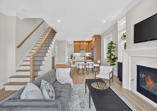 Photo 3 of Condo for sale at 2023 W Augusta Blvd #3W, Chicago, IL 60622 | MLS# 12765232 | Listing updated on 2026-09-23