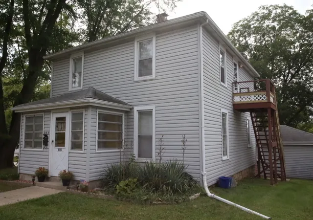 Photo 3 of Single family home for sale at 803 N Washington Ave, Batavia, IL 60510 | MLS# 12765236 | Listing updated on 2026-09-27