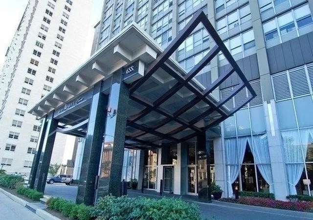 Photo 1 of Townhouse for sale at 655 W Irving Park Rd #1609, Chicago, IL 60613 | MLS# 12765239 | Listing updated on 2026-10-03