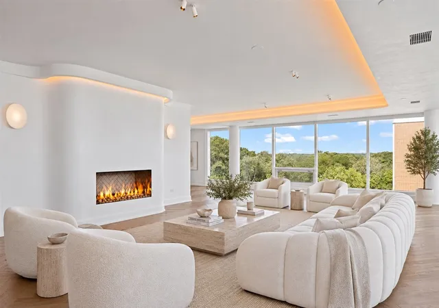 Listing Photo 5 - Condo for sale in building located at 1618 Sheridan Rd, Wilmette, IL 60091 - Unit #PH