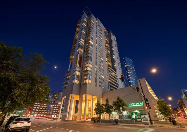 Condo for sale at 737 W Washington Blvd #904, Chicago, IL 60661 | MLS# 12765250