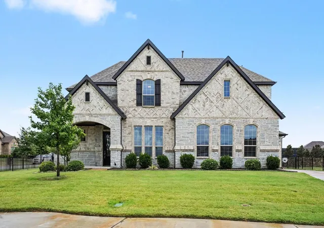 Single family home for sale at 2146 Zurek Ln, Heath, TX 75126 | MLS# 12765252