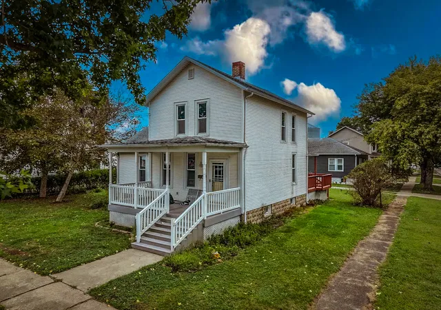 Photo 2 of Single family home for sale at 223 N 3rd Street, Watseka, IL 60970 | MLS# 12765262 | Listing updated on 2026-09-23