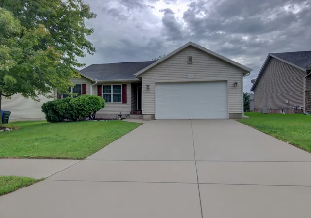 Single family home for sale at 2215 W 59th Street, Davenport, IA 52806 | MLS# 12765264