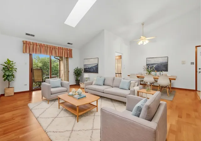 Photo 3 of Condo for sale at 10268 Southwest Hwy #3B, Chicago Ridge, IL 60415 | MLS# 12765269 | Listing updated on 2026-10-07