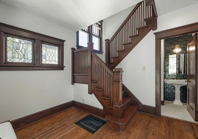 Photo 3 of Single family home for sale at 122 S 5th Street, Saint Charles, IL 60174 | MLS# 12765274 | Listing updated on 2026-10-09