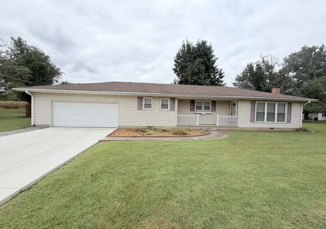 Photo 2 of Single family home for sale at 5730 Us 45 Hwy S, Harrisburg, IL 62946 | MLS# 12765284 | Listing updated on 2026-09-25