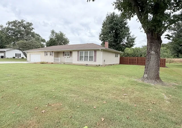 Photo 3 of Single family home for sale at 5730 US 45 Hwy S, Harrisburg, IL 62946 | MLS# 12765284 | Listing updated on 2026-09-25