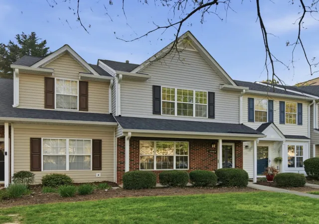 Townhouse for sale at 2940 Mayer House Ct, Charlotte, NC 28214 | MLS# 12765293