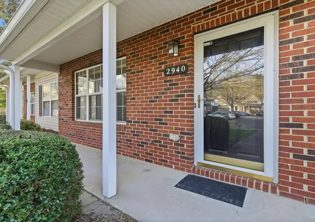 Photo 4 of Townhouse for sale at 2940 Mayer House Ct, Charlotte, NC 28214 | MLS# 12765293 | Listing updated on 2026-10-29