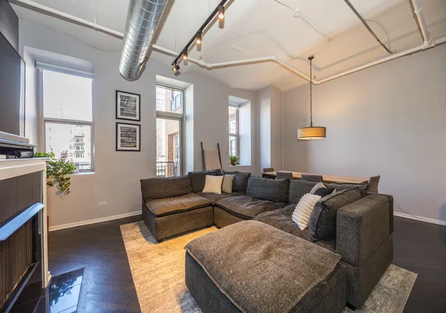 Photo 3 of Condo for sale at 500 S Clinton St #242, Chicago, IL 60607 | MLS# 12765295 | Listing updated on 2026-09-21